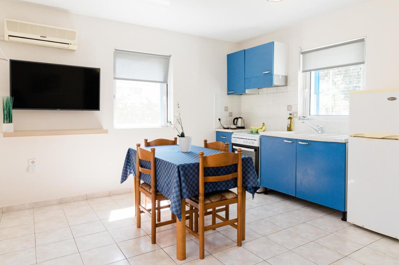 Alexandros Luxury Apartment *